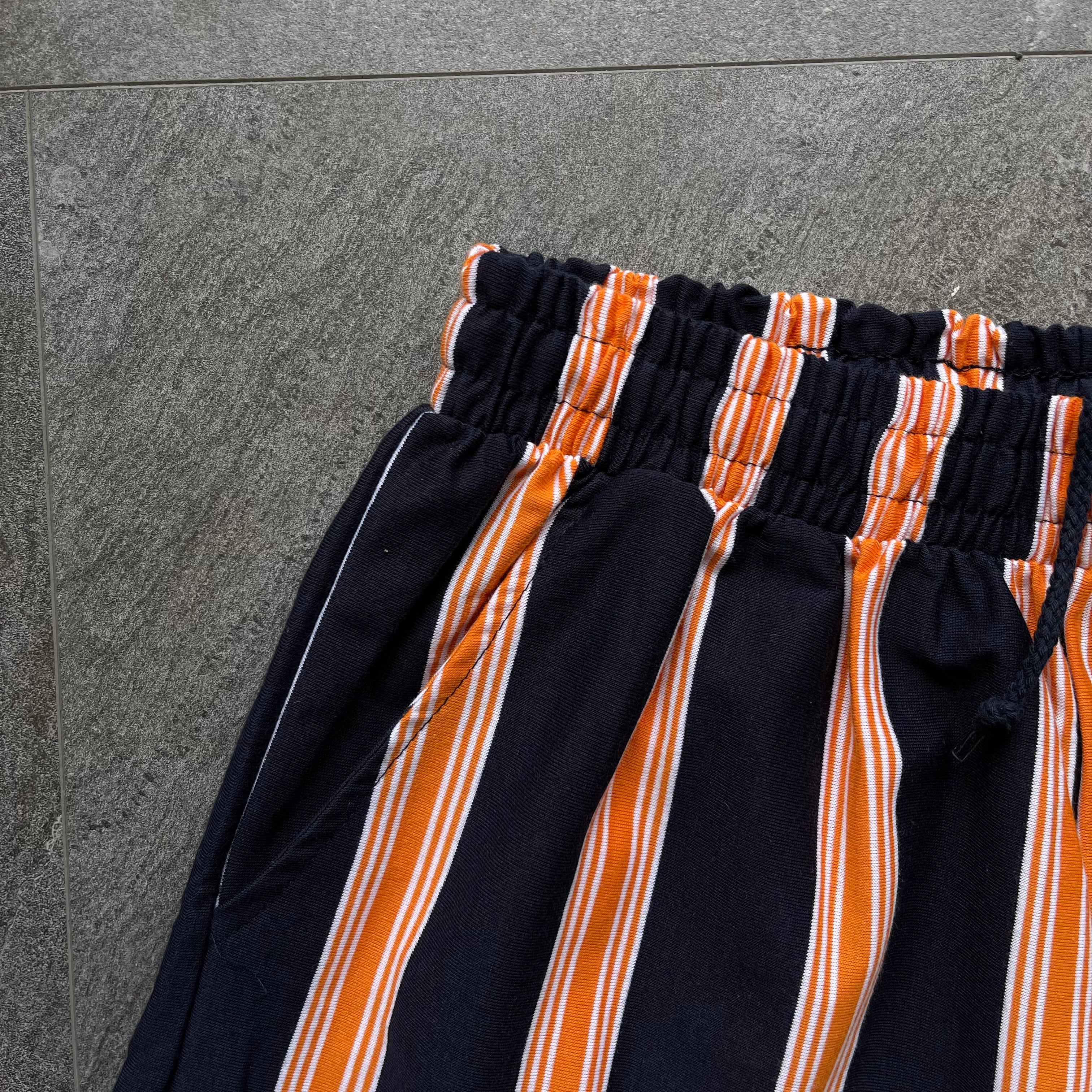 Vintage DEADSTOCK Y2K Stripe Shorts size-L