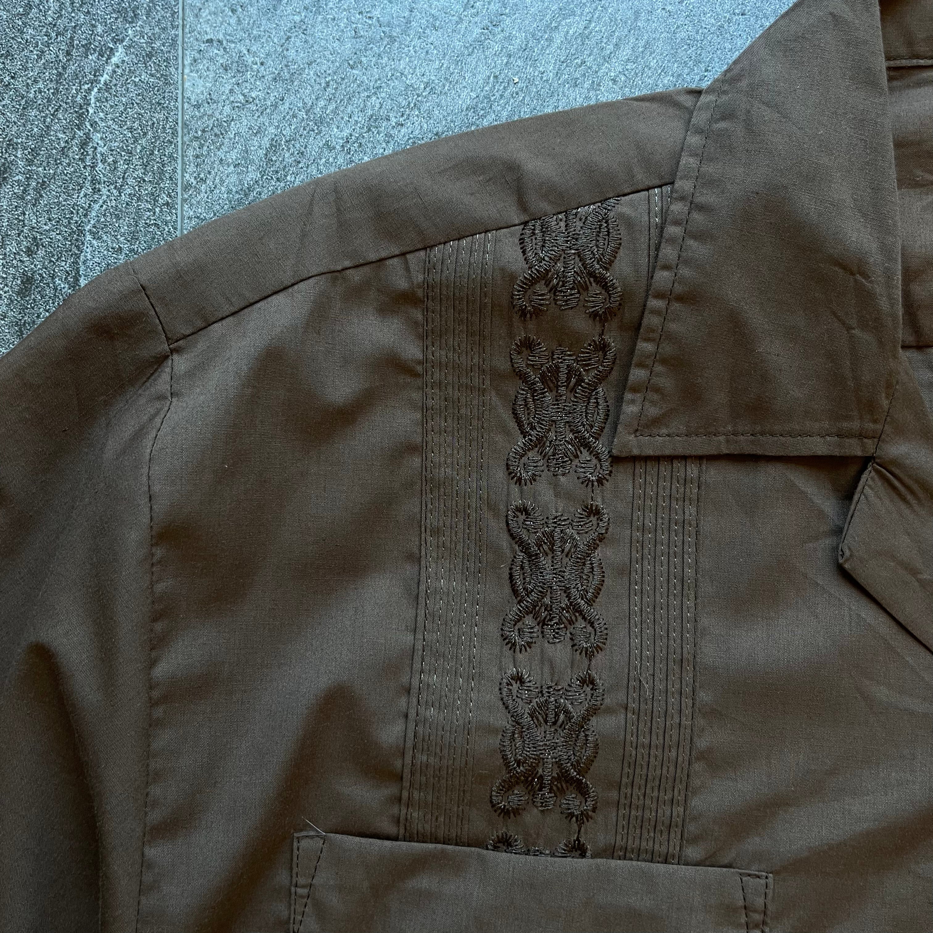 Vintage Omega Fashion Embroidery Detail Button Up size-M