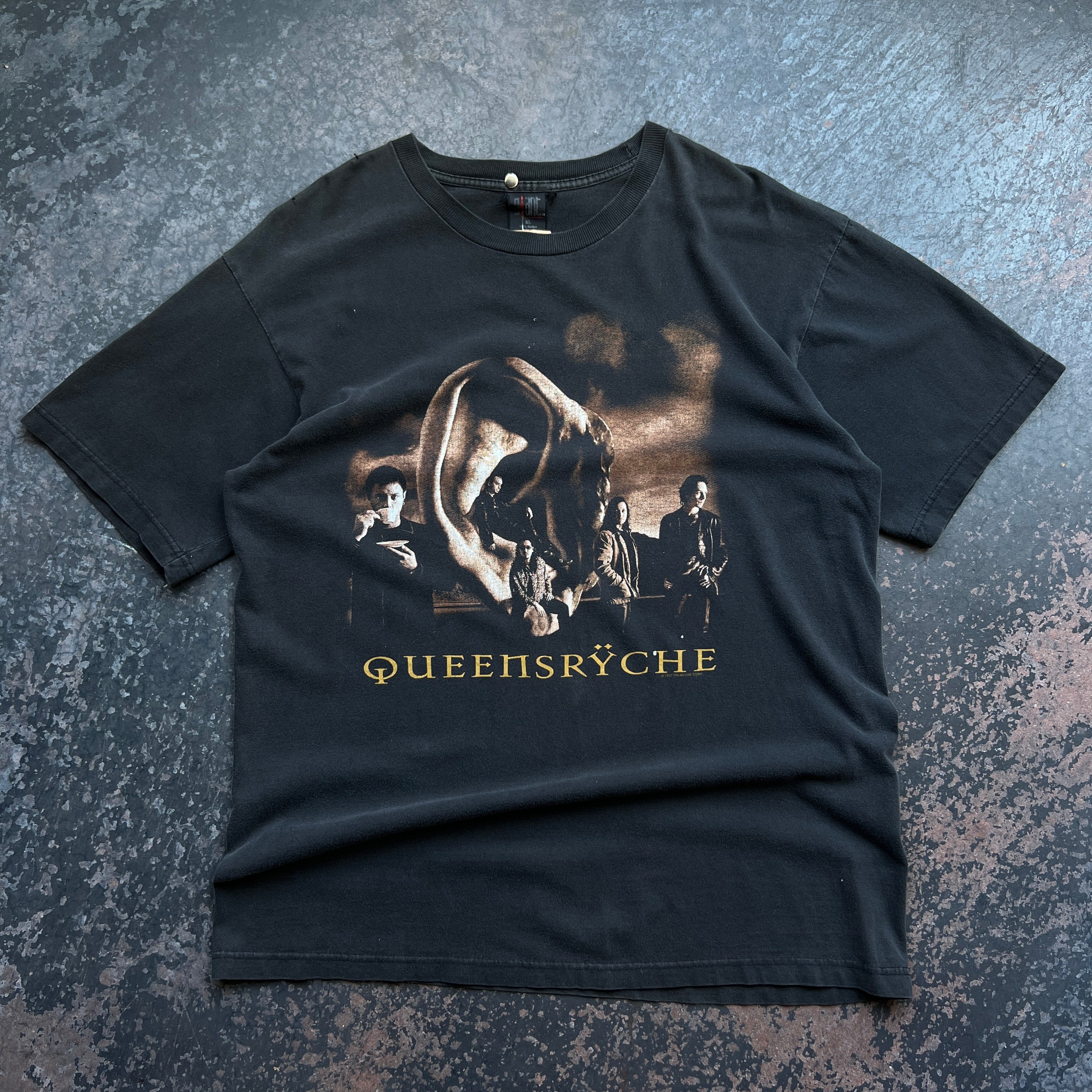 1997 Queensryche World Tour T-Shirt Size XL