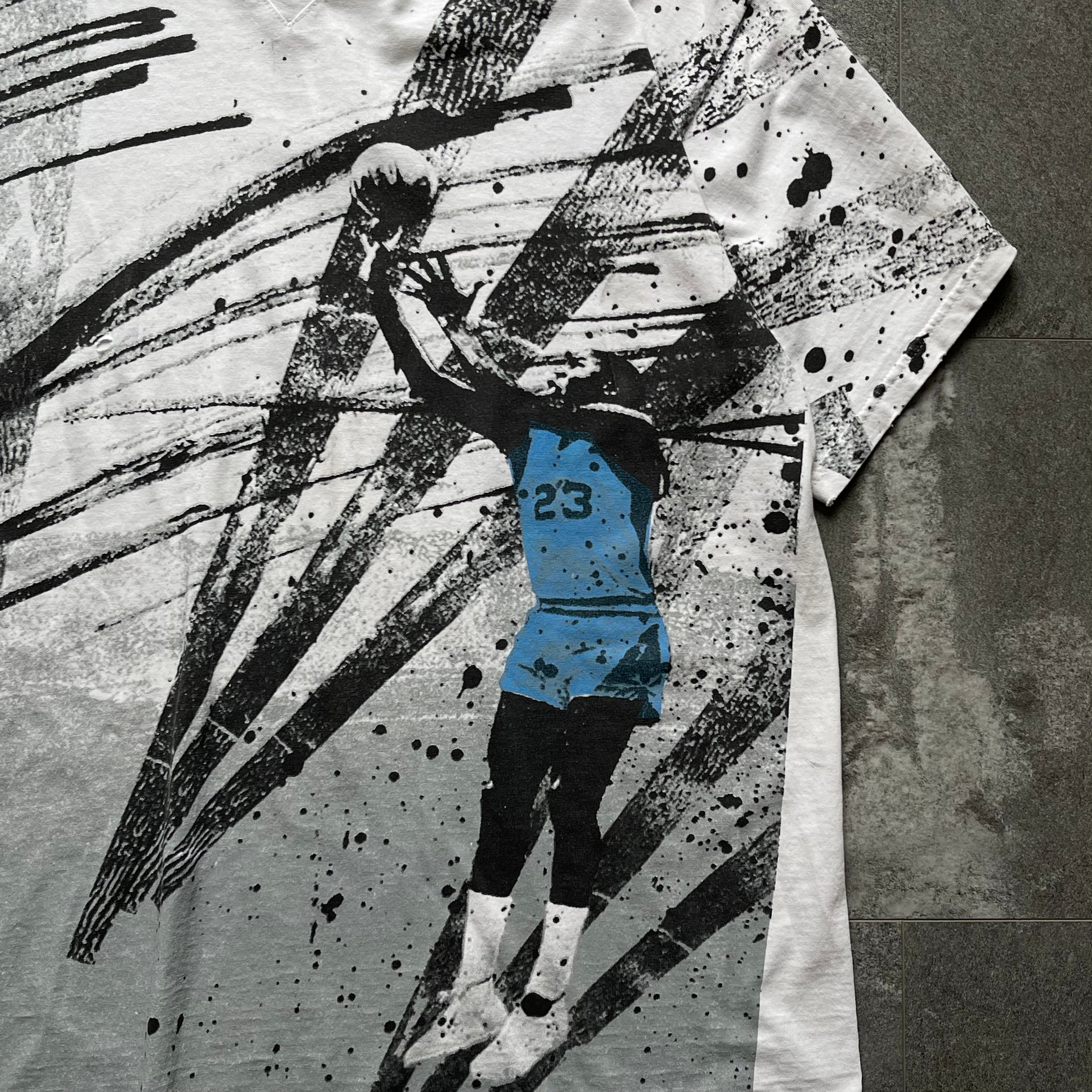 Vintage Air Jordan T-shirt size-M