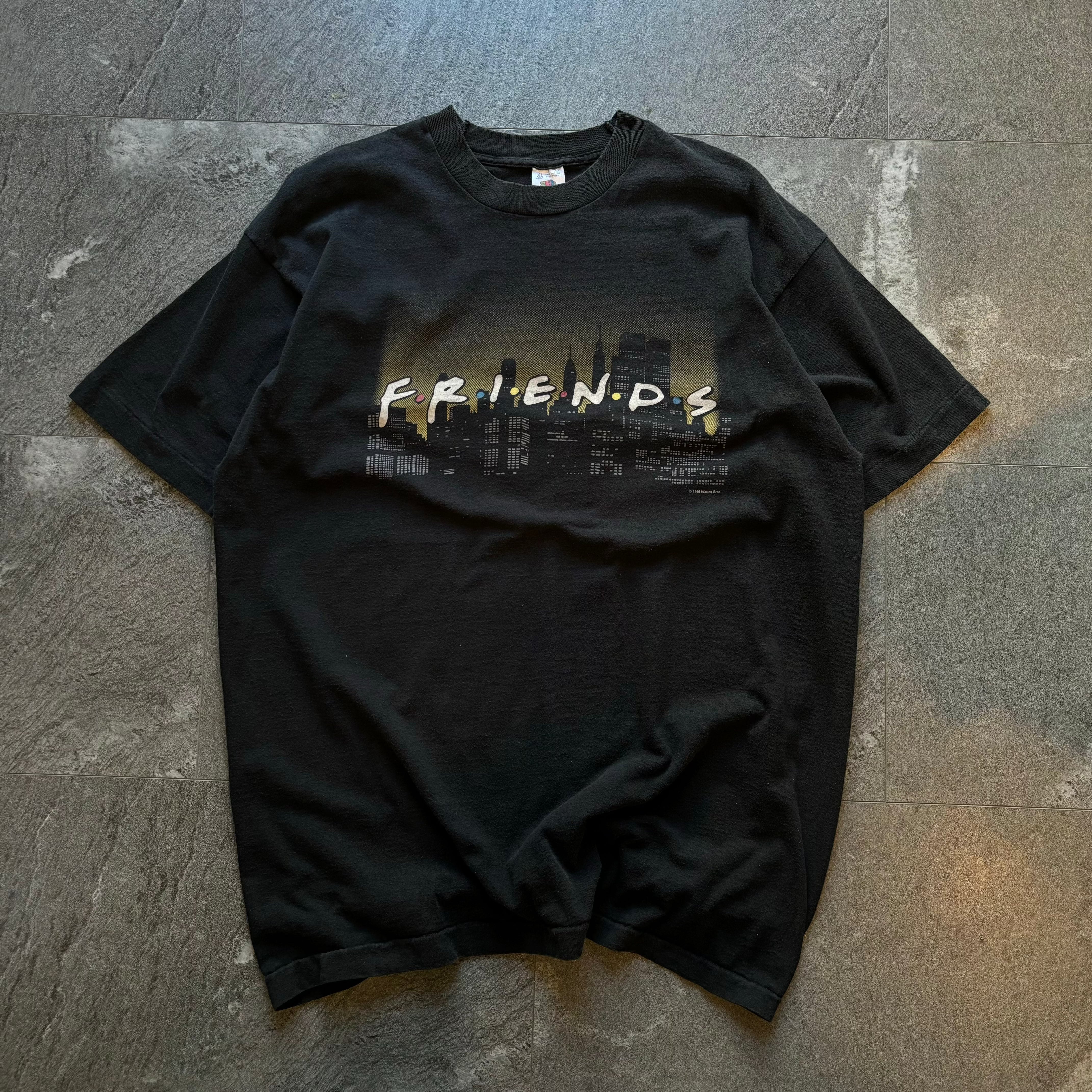 Vintage Friends Tshirt size-XL (black) t-shirt OTHER 